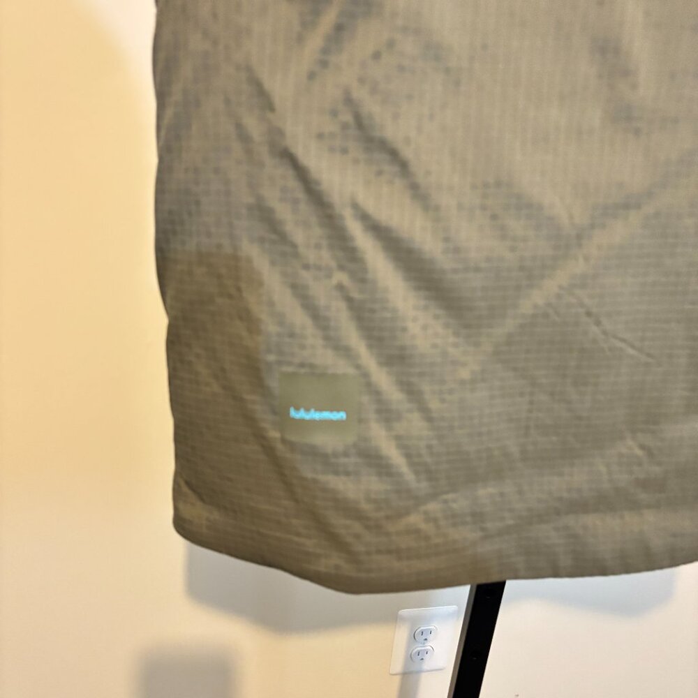 Lululemon Insulated Hiking Vest Carob Brown - Picture 12 of 16